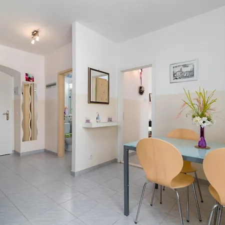 Square View-heritage Apartamento Trogir