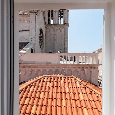 Square View-heritage Daire *